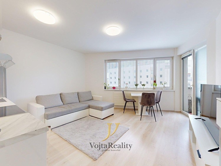 Prodej bytu 2+kk 50 m² (Jednopodlažní) - foto 2