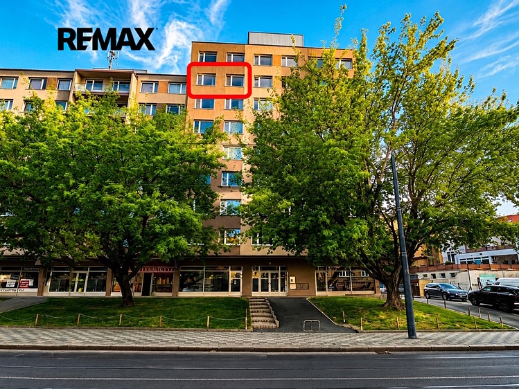 Prodej bytu 3+kk 73 m² (Jednopodlažní) - foto 1