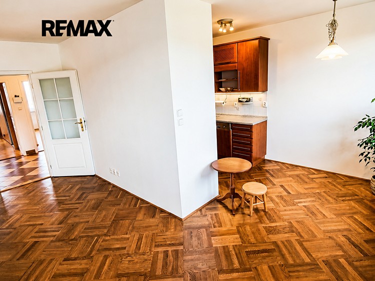 Prodej bytu 3+kk 73 m² (Jednopodlažní) - foto 4