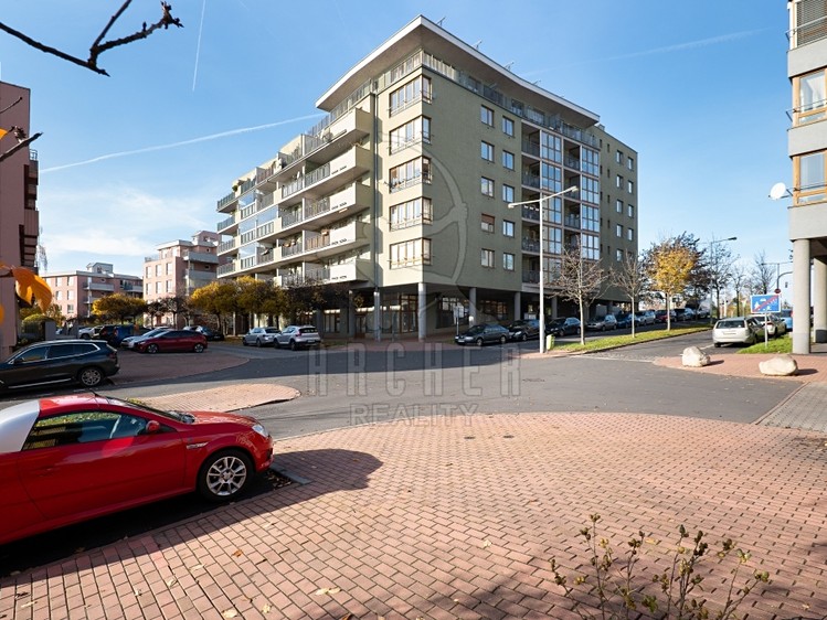 Prodej bytu atypické 240 m² - foto 7