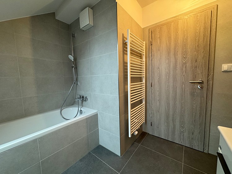 Prodej bytu 4+kk 95 m² (Jednopodlažní) - foto 4