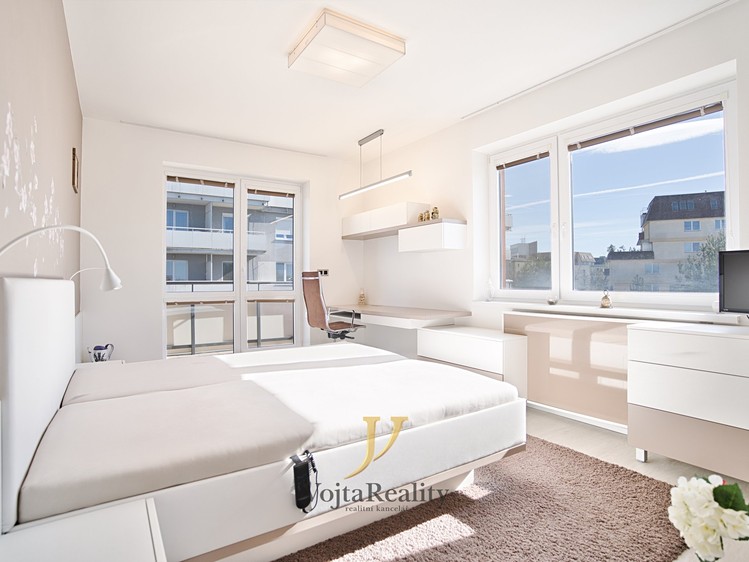 Prodej bytu 3+kk 92 m² - foto 4