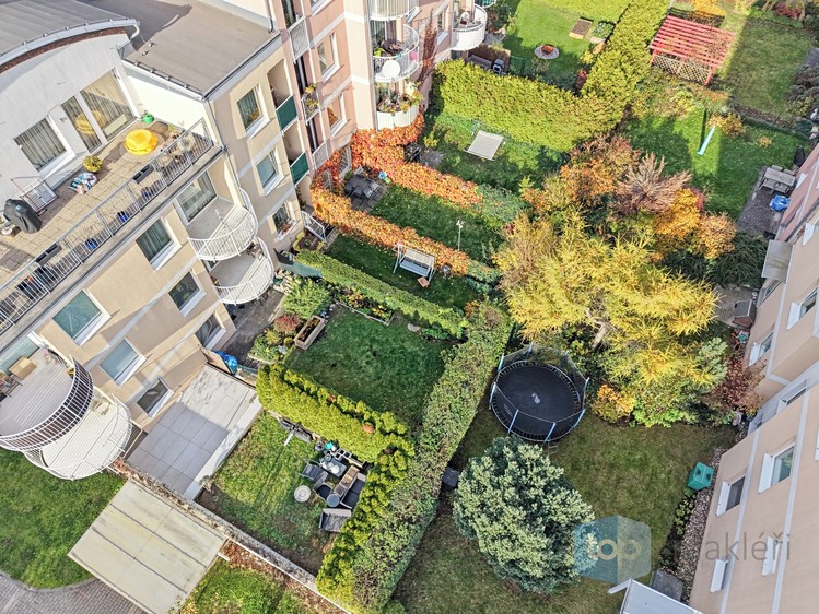 Prodej bytu 3+kk 71 m² (Jednopodlažní) - foto 2
