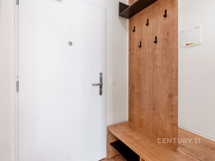 Prodej bytu 1+kk 2 232 m² - foto 5