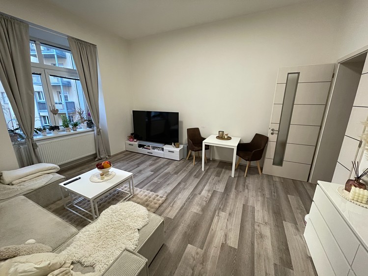 Prodej bytu 2+1 51 m² (Jednopodlažní) - foto 2
