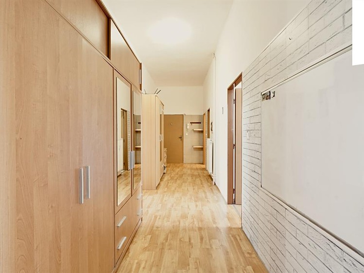 Prodej bytu 4+kk 109 m² - foto 3