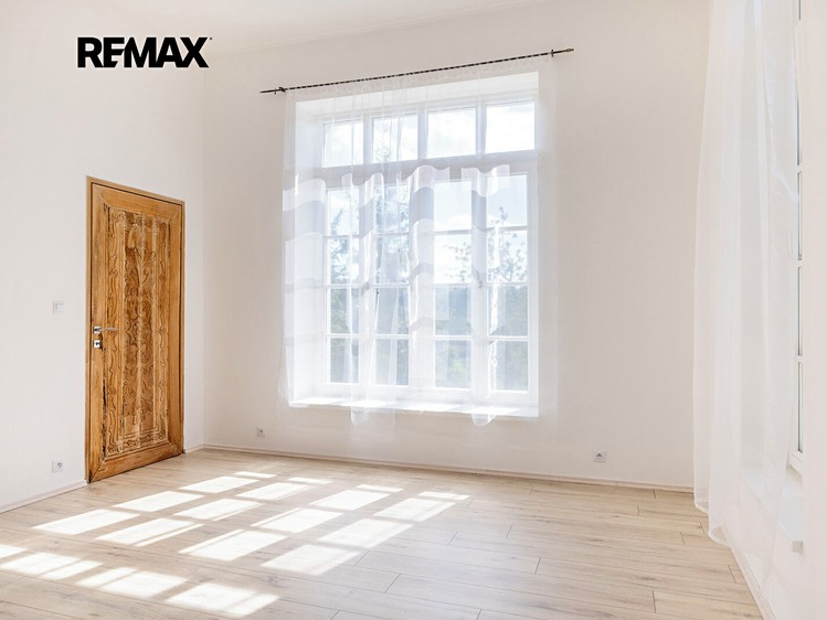 Prodej bytu 1+kk 28 m² - foto 1