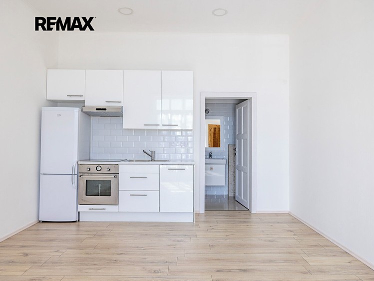 Prodej bytu 1+kk 28 m² - foto 5