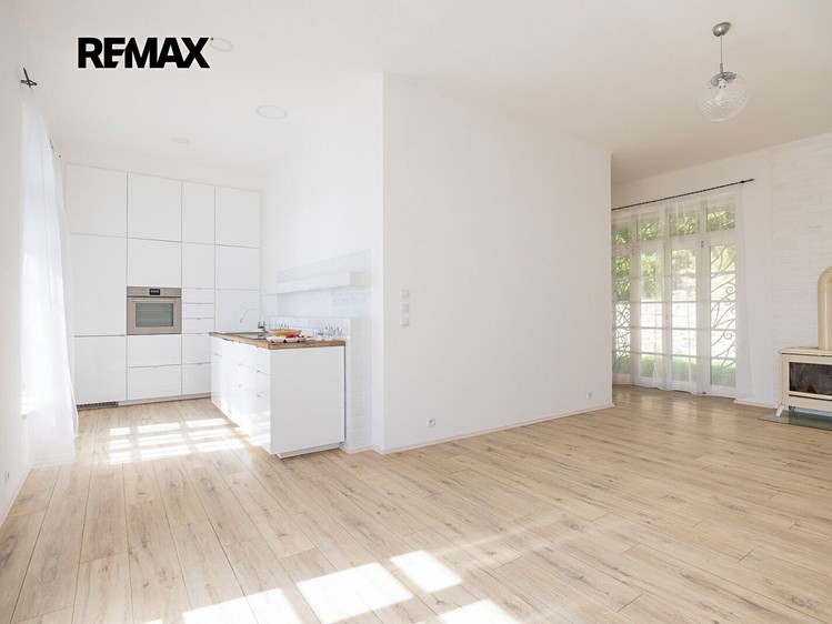 Prodej bytu 4+kk 104 m² - foto 2