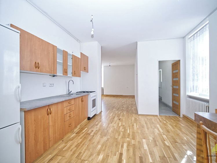 Prodej bytu 3+1 76 m² (Jednopodlažní) - foto 1