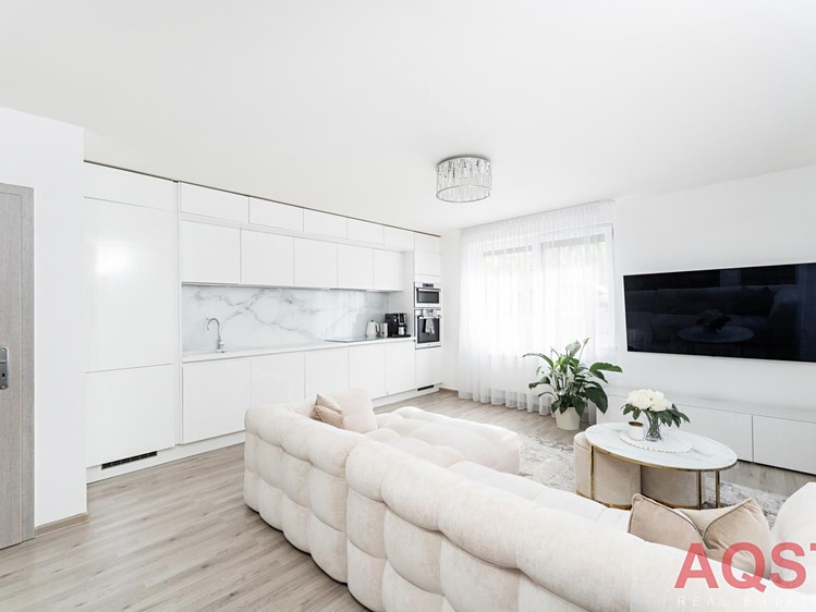 Prodej bytu 3+kk 114 m² (Mezonet) - foto 3