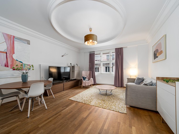 Prodej bytu 2+kk 72 m² (Jednopodlažní) - foto 1
