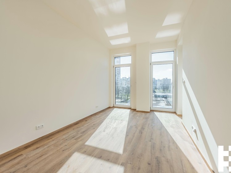Prodej bytu 2+kk 74 m² - foto 3
