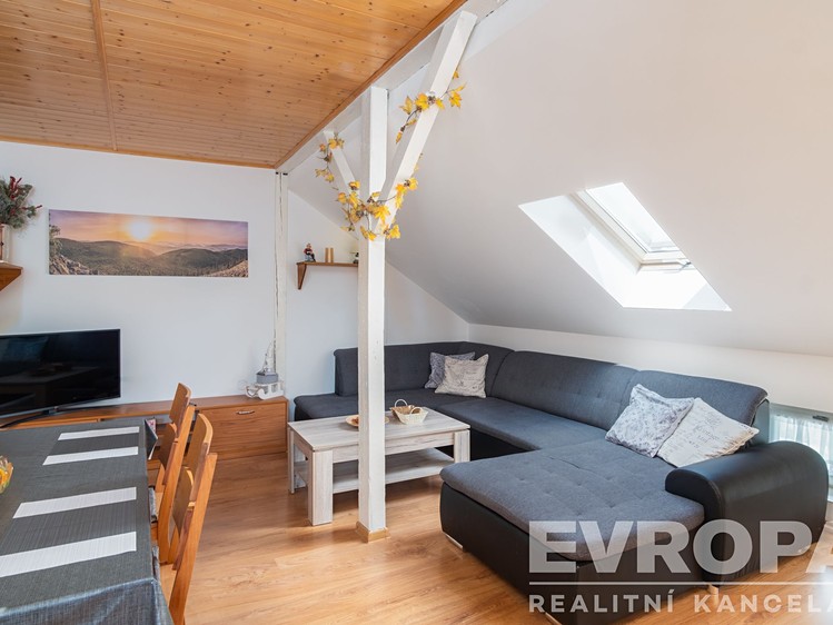 Prodej bytu 4+kk 99 m² - foto 1