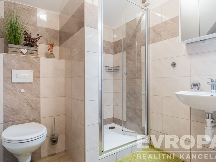 Prodej bytu 4+kk 99 m² - foto 8