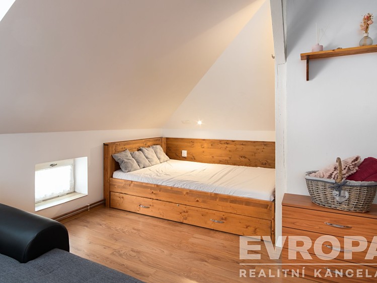 Prodej bytu 4+kk 99 m² - foto 5