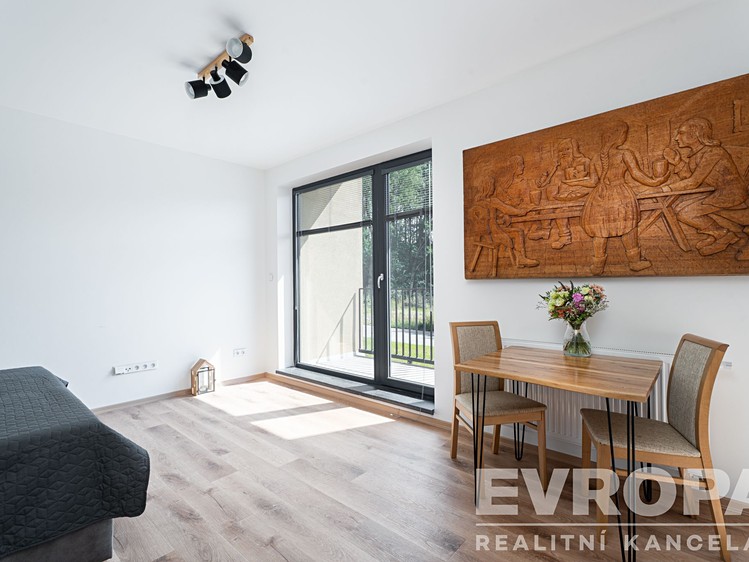 Prodej bytu 1+kk 33 m² - foto 1