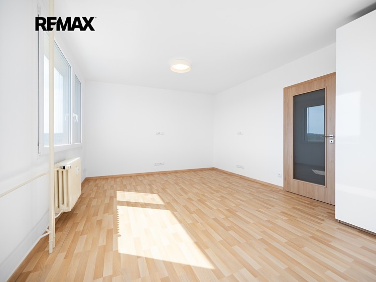 Prodej bytu 3+kk 88 m² (Jednopodlažní) - foto 3