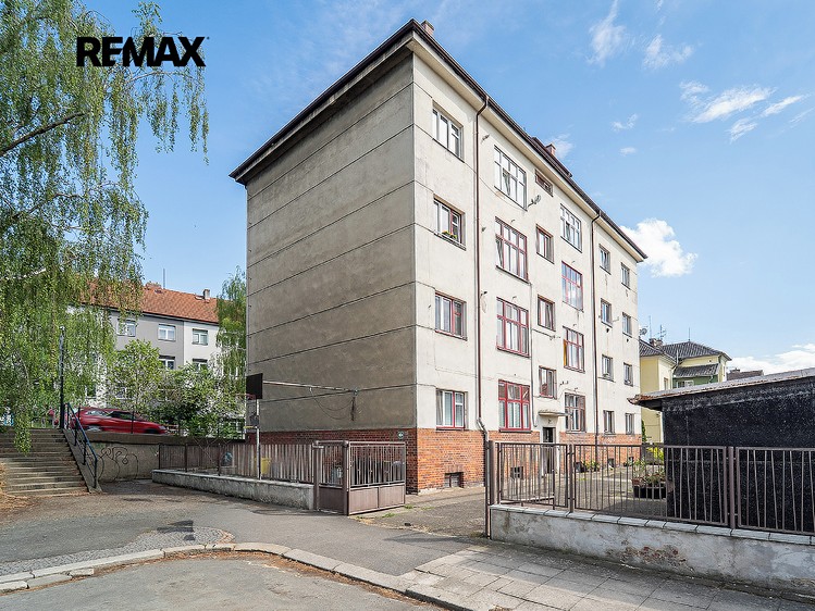 Prodej bytu 2+1 66 m² (Jednopodlažní) - foto 1