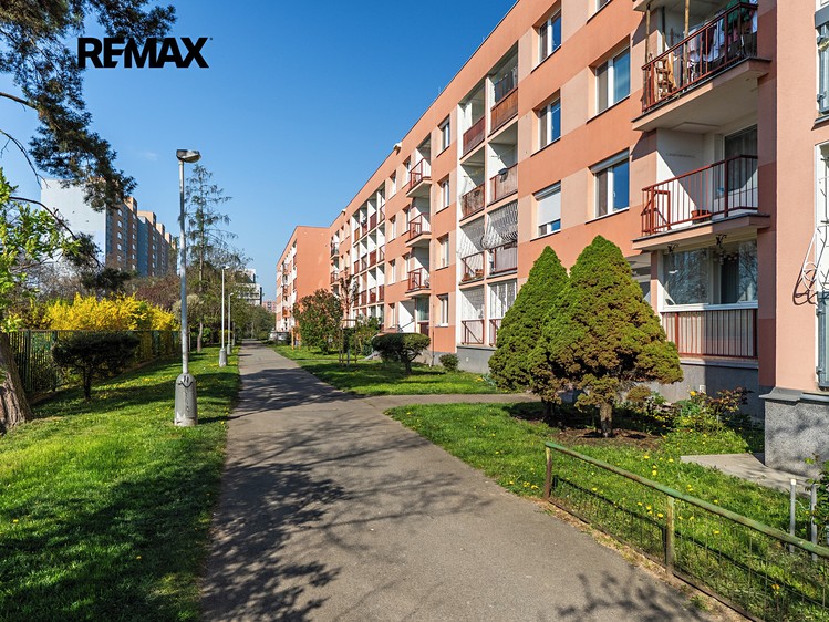Prodej bytu 3+1 61 m² - foto 1