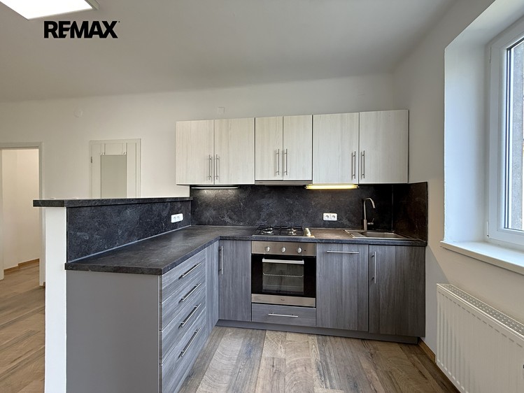 Prodej bytu 2+1 52 m² (Jednopodlažní) - foto 1