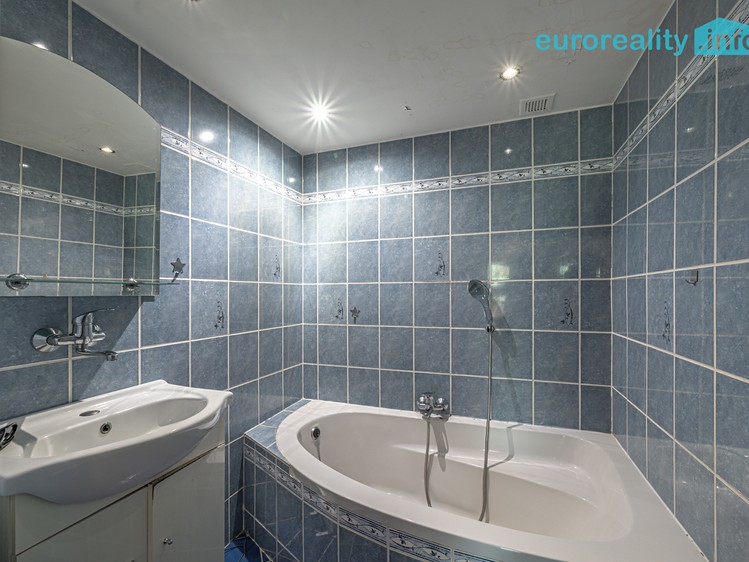 Prodej bytu 3+1 69 m² - foto 4