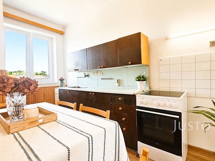 Prodej bytu 3+1 80 m² - foto 4