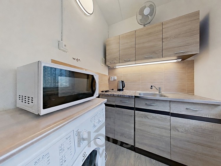 Prodej bytu 1+1 30 m² (Jednopodlažní) - foto 2