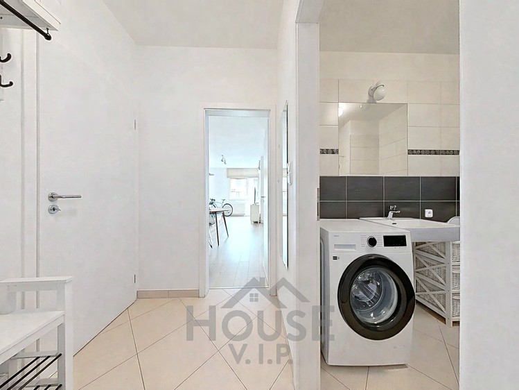 Prodej bytu 2+kk 53 m² (Jednopodlažní) - foto 3