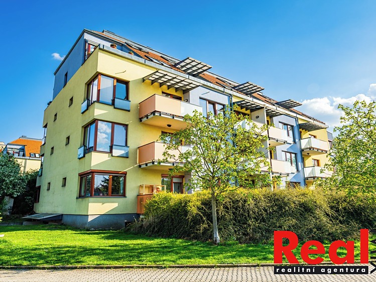 Prodej bytu 3+kk 92 m² - foto 1
