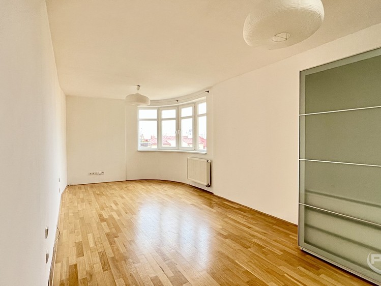 Prodej bytu 2+kk 72 m² - foto 4