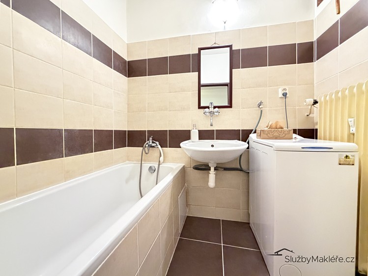Prodej bytu 2+1 71 m² (Jednopodlažní) - foto 5