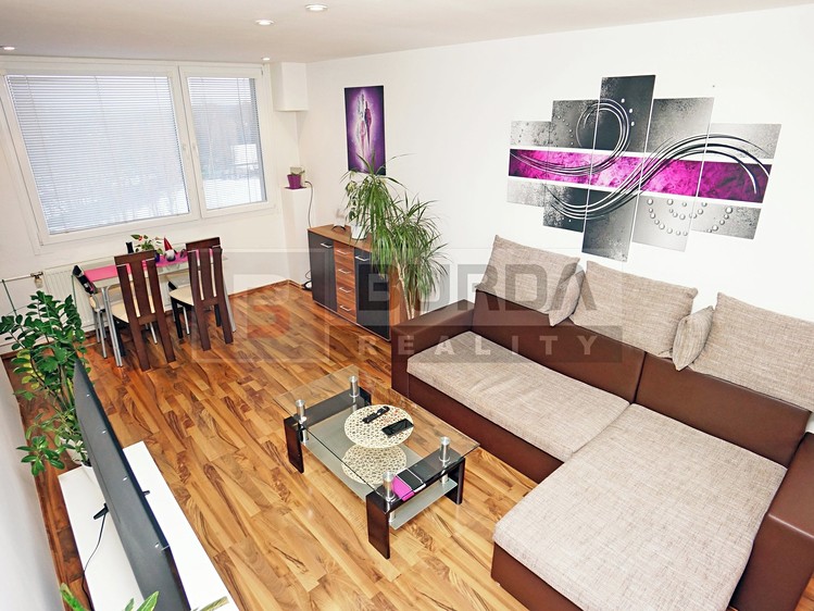 Prodej bytu 2+1 53 m² - foto 1
