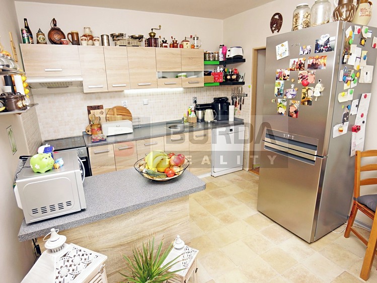 Prodej bytu 2+1 65 m² - foto 2