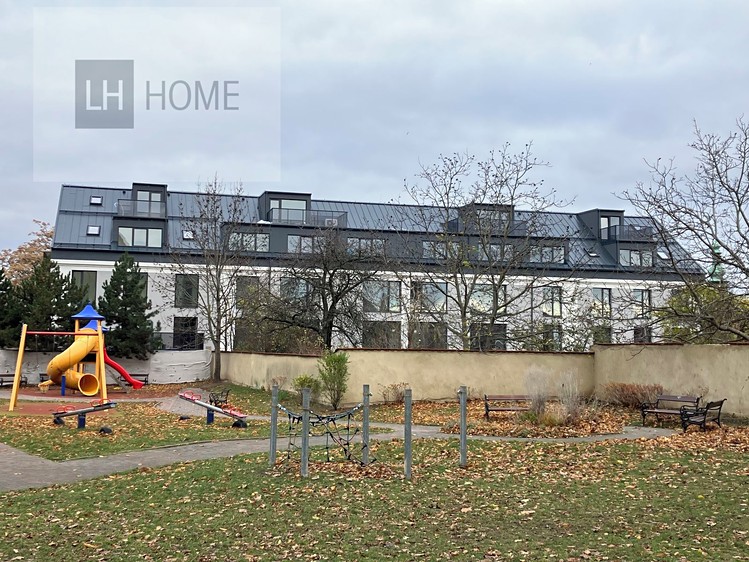 Prodej bytu 4+kk 150 m² (Podkrovní) - foto 8