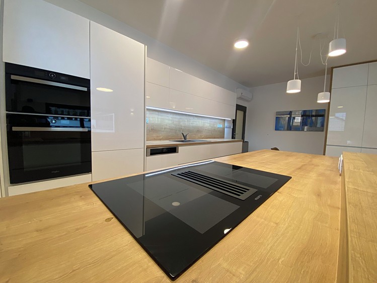 Prodej bytu 4+kk 112 m² - foto 1