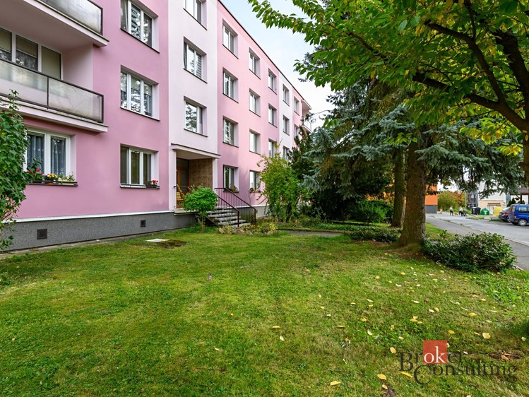 Prodej bytu 3+1 64 m² - foto 1