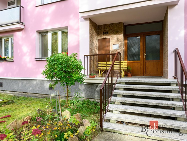 Prodej bytu 3+1 64 m² - foto 2