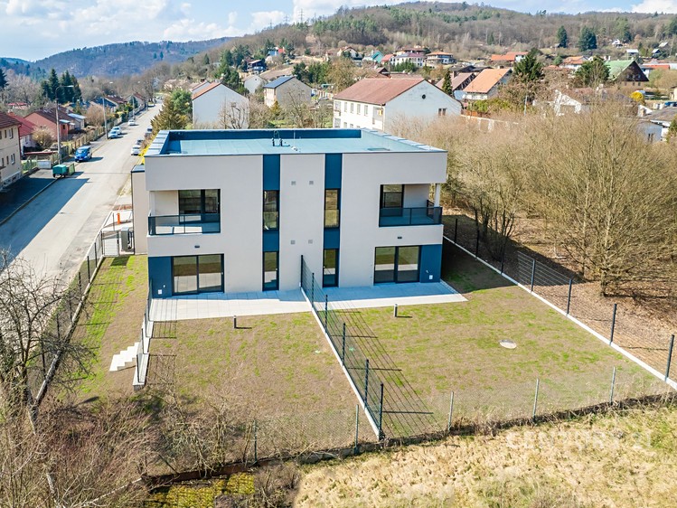 Prodej bytu 3+kk 74 m² - foto 1