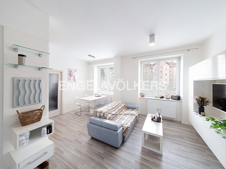 Prodej bytu 3+kk 68 m² - foto 1