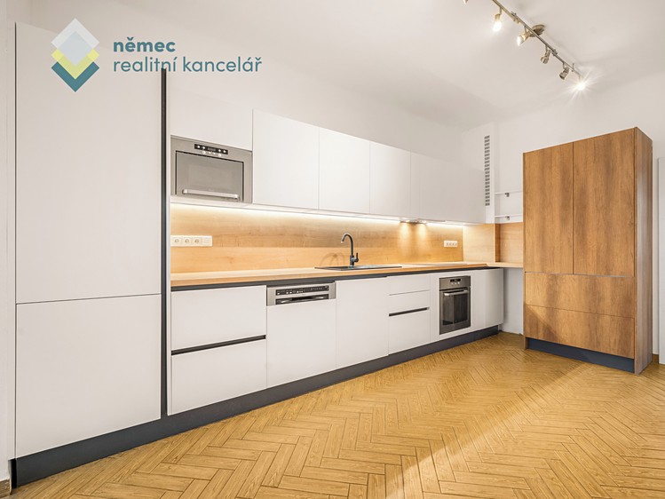 Prodej bytu 3+kk 75 m² - foto 1