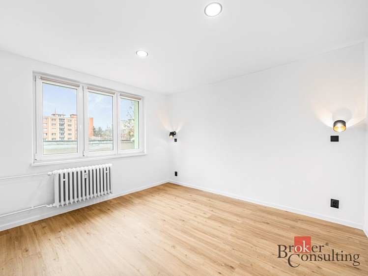 Prodej bytu 4+kk 77 m² - foto 6