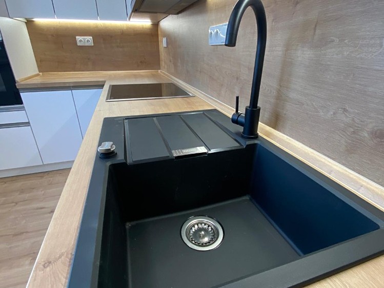 Prodej bytu 3+1 72 m² (Jednopodlažní) - foto 3