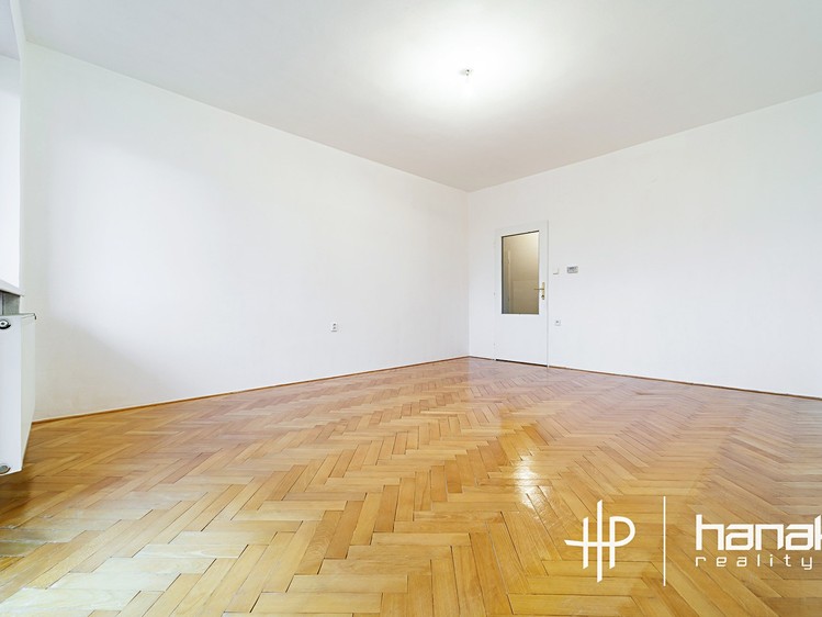 Prodej bytu 3+1 85 m² - foto 3