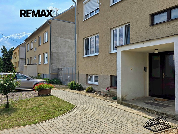 Prodej bytu 3+1 70 m² - foto 2