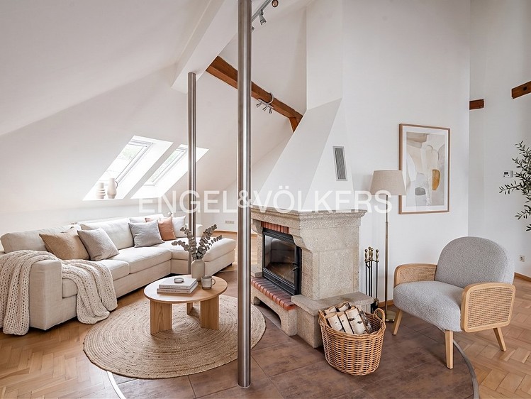 Prodej bytu 6 pokojů a více 240 m² - foto 7