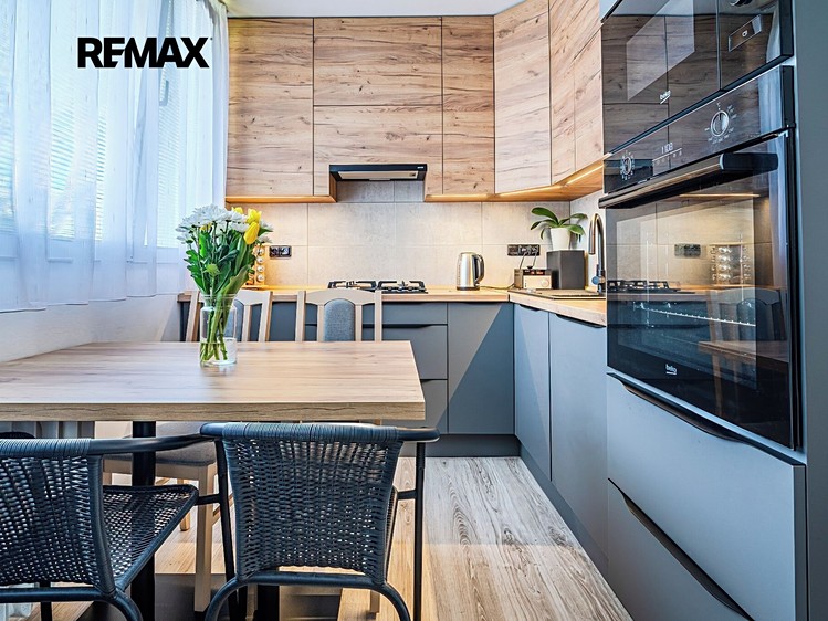 Prodej bytu 2+1 55 m² (Jednopodlažní) - foto 2