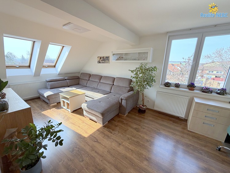 Prodej bytu 4+1 110 m² (Mezonet) - foto 5
