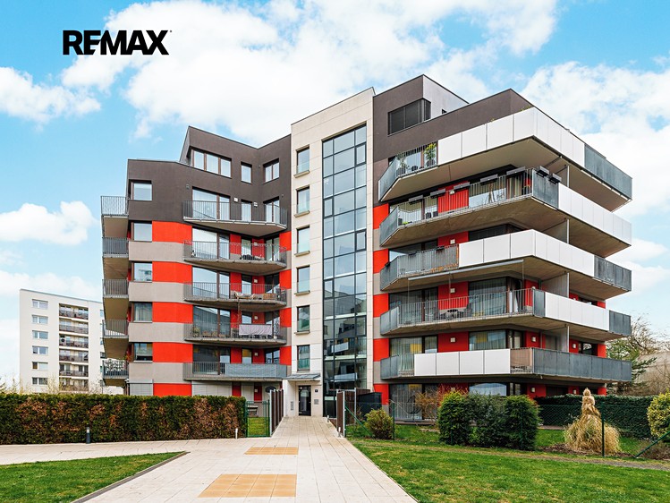 Prodej bytu 2+kk 64 m² (Jednopodlažní) - foto 2