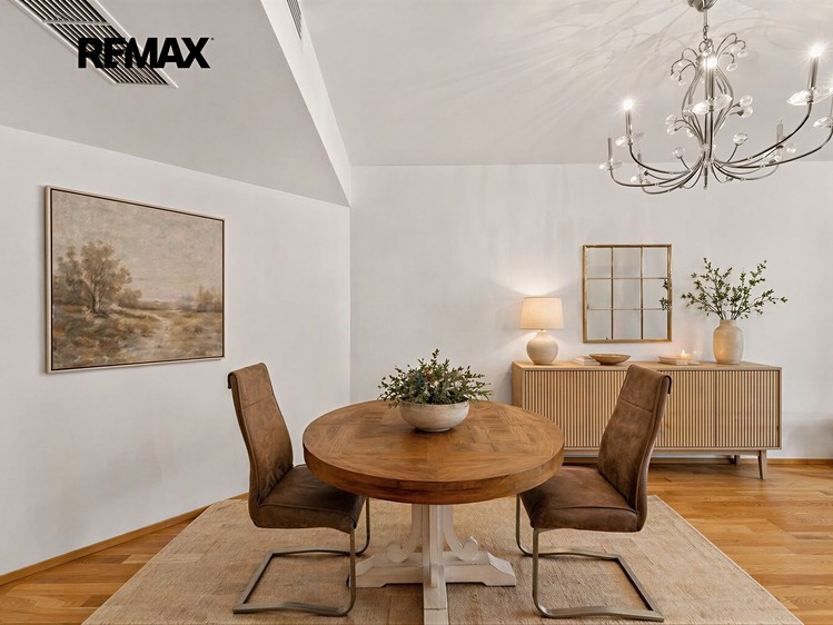 Prodej bytu 2+kk 84 m² (Jednopodlažní) - foto 4